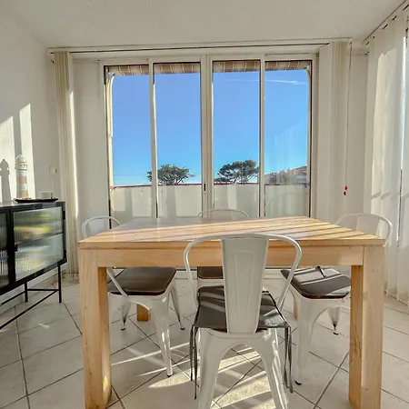 Vue Et Parking Prive, T2 Avec Acces Apartment Frejus